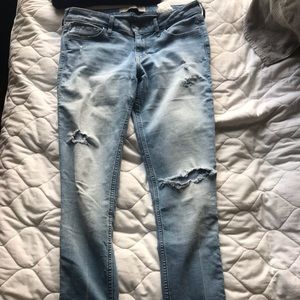 Hollister super skinny ripped jeans